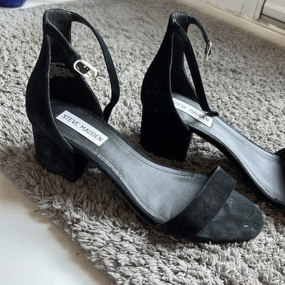 Steve Madden sandals - Picture 2 of 4